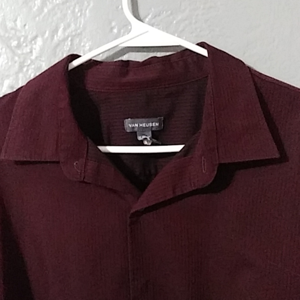 Mens long sleeve button up dress shirt.